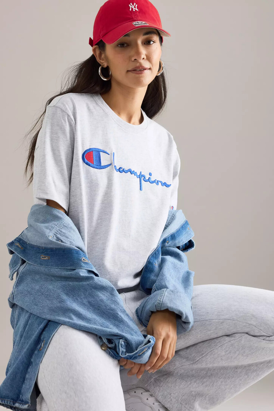 champion t-shirt mit gesticktem schriftzug-logo