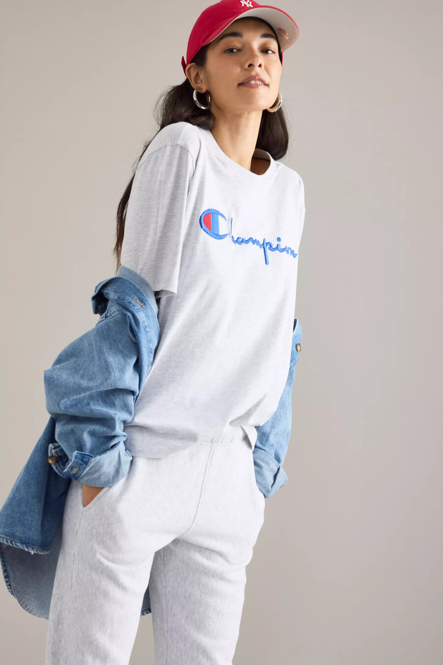 champion t-shirt mit gesticktem schriftzug-logo