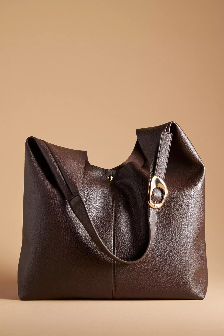 die love knot slouchy bag schnallen-edition
