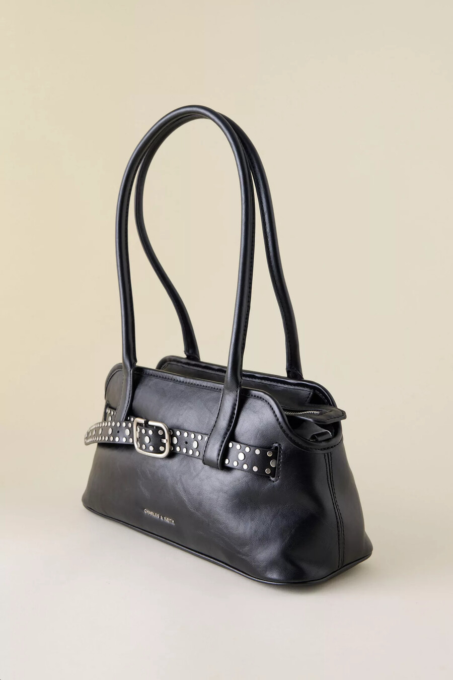 charles keith victoria schultertasche mit gürtel