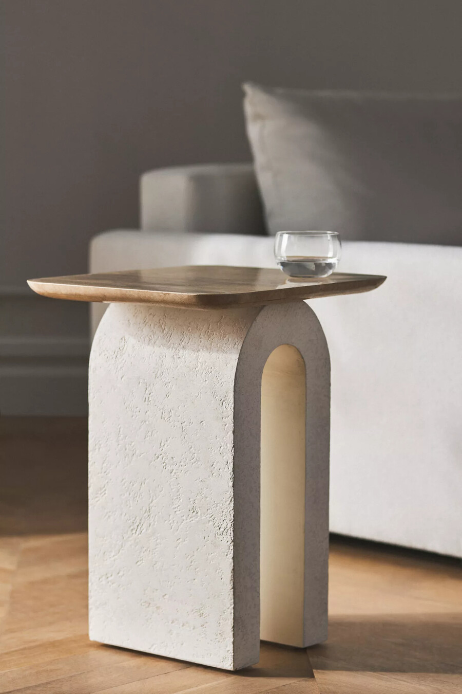 beistelltisch „aspen mit skulpturaler marmorplatte