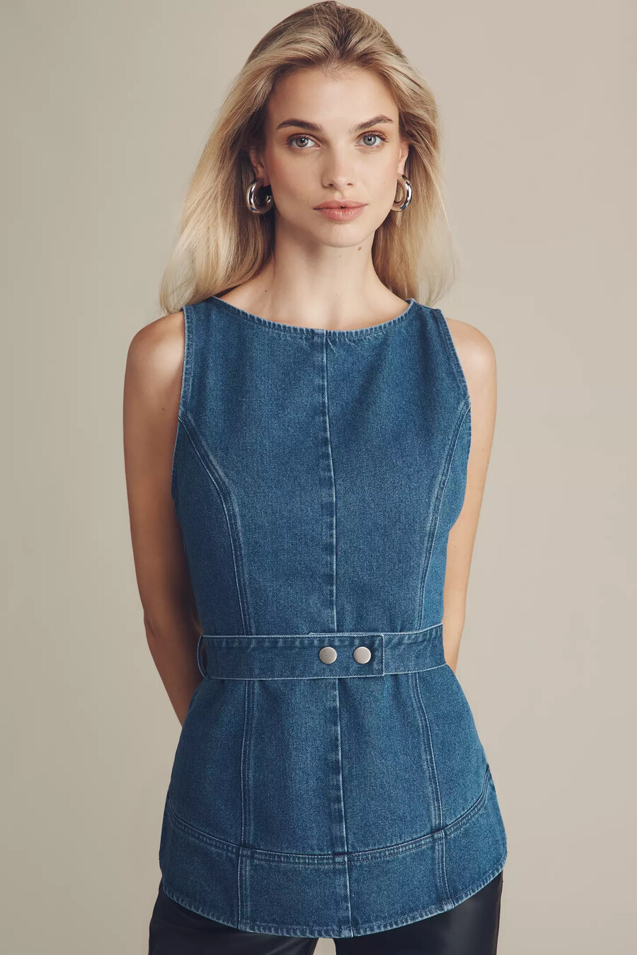 Ärmelloses jeans-top von mare mare mit gürtel