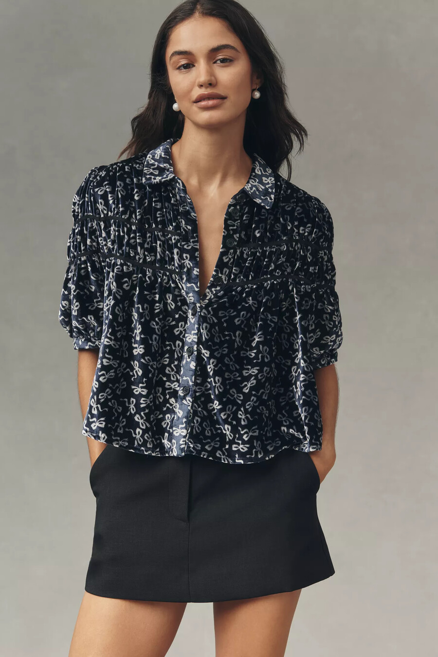 die leandra samtbluse mit geraffter passe von maeve