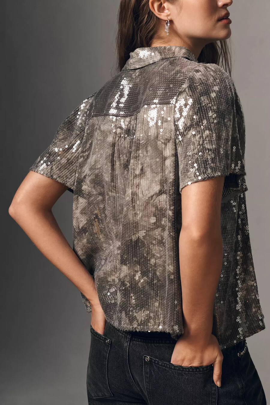 pilcro kurzarm-paillettenbluse mit knopfleiste