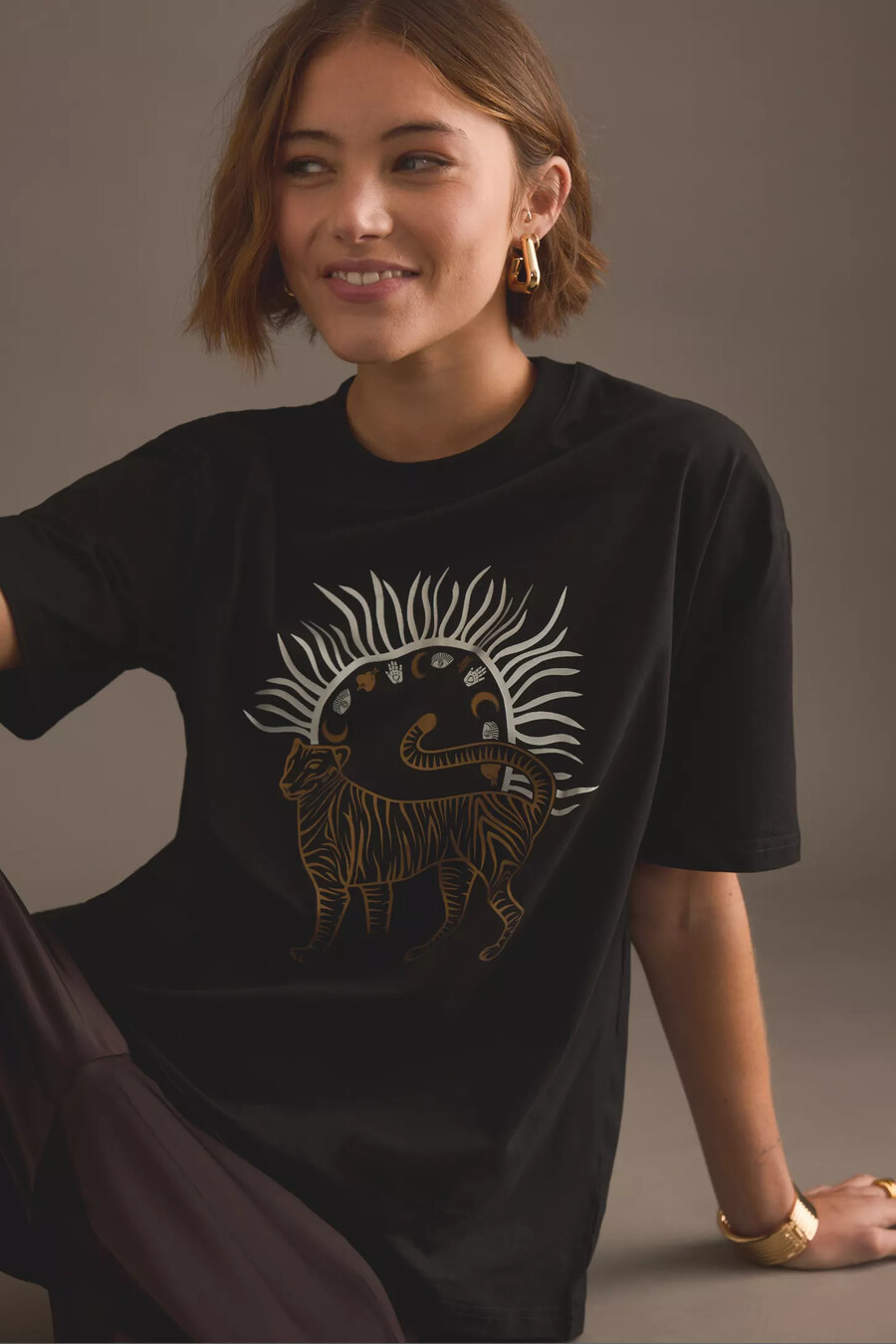 nie vollständig angezogenes tiger sun t-shirt