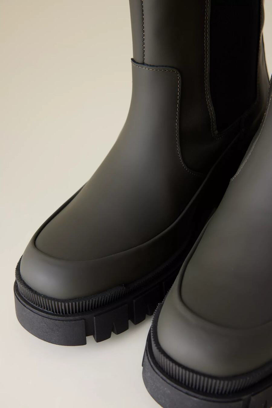 barbour sidneigh chelsea boots