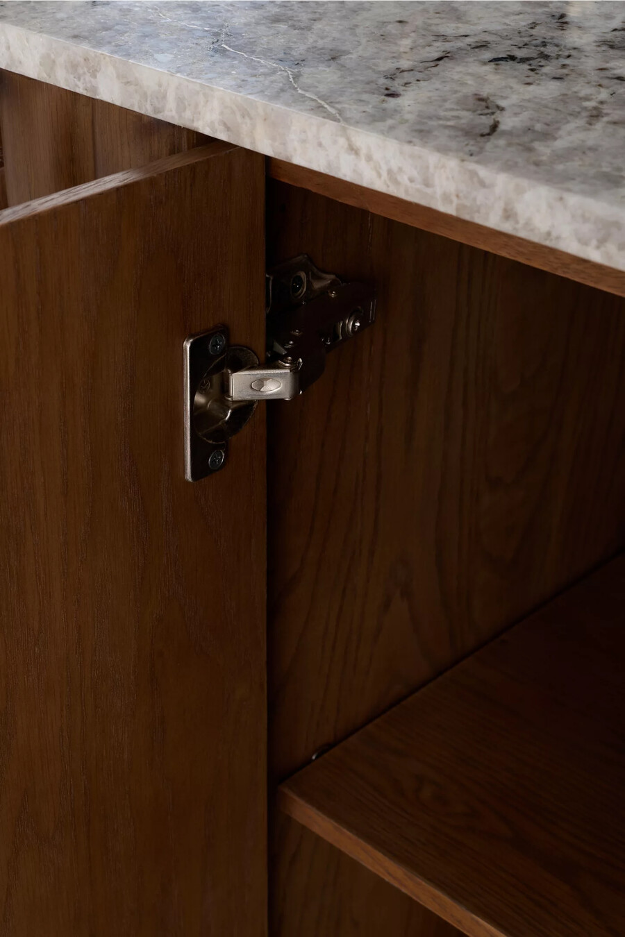 renata holz-sideboard