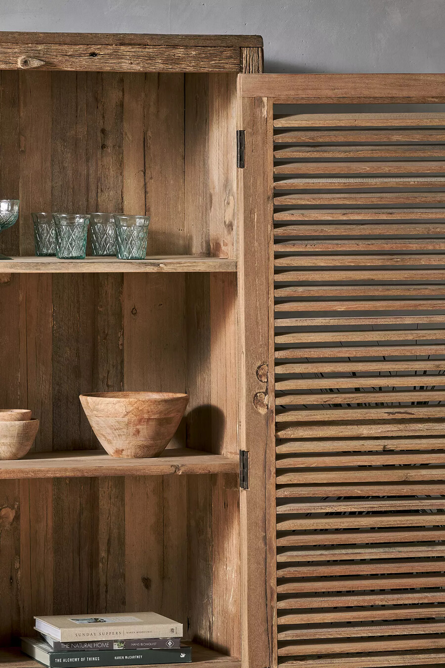nkuku ibo schrank aus recyceltem holz mit lattenrost
