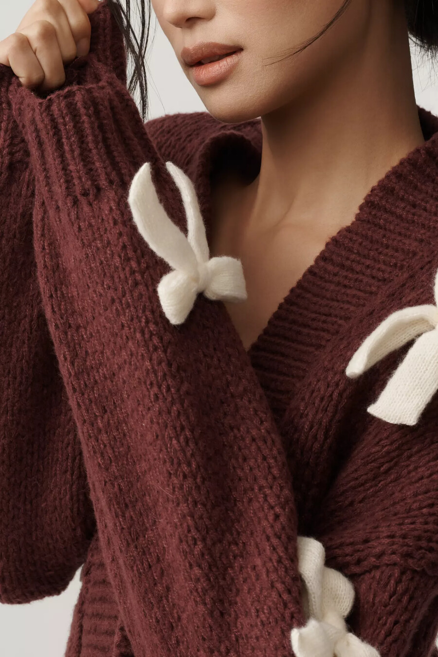 der kurze cardigan „alicia 3d bow cropped cardigan von maeve