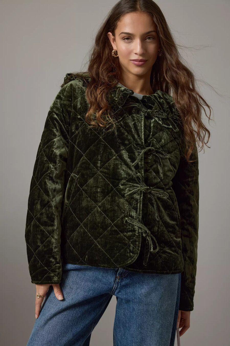 die gesteppte samtjacke „hazel von maeve