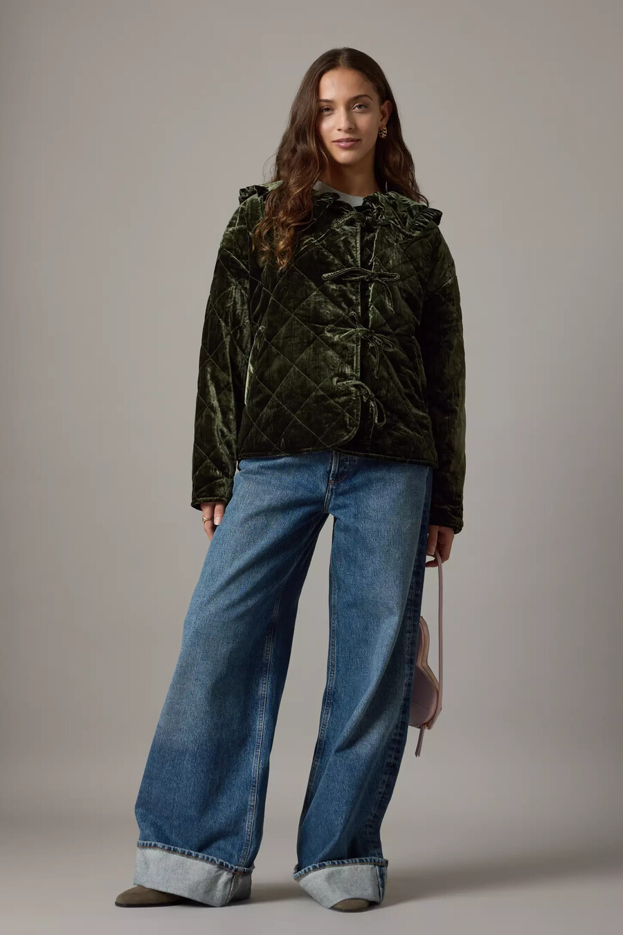 die gesteppte samtjacke „hazel von maeve