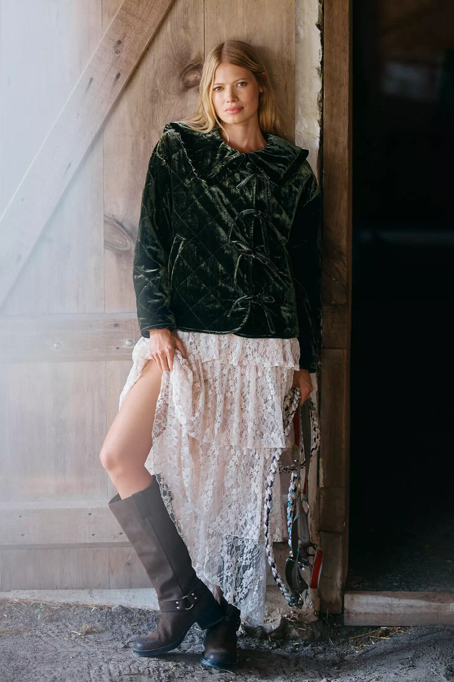 die gesteppte samtjacke „hazel von maeve