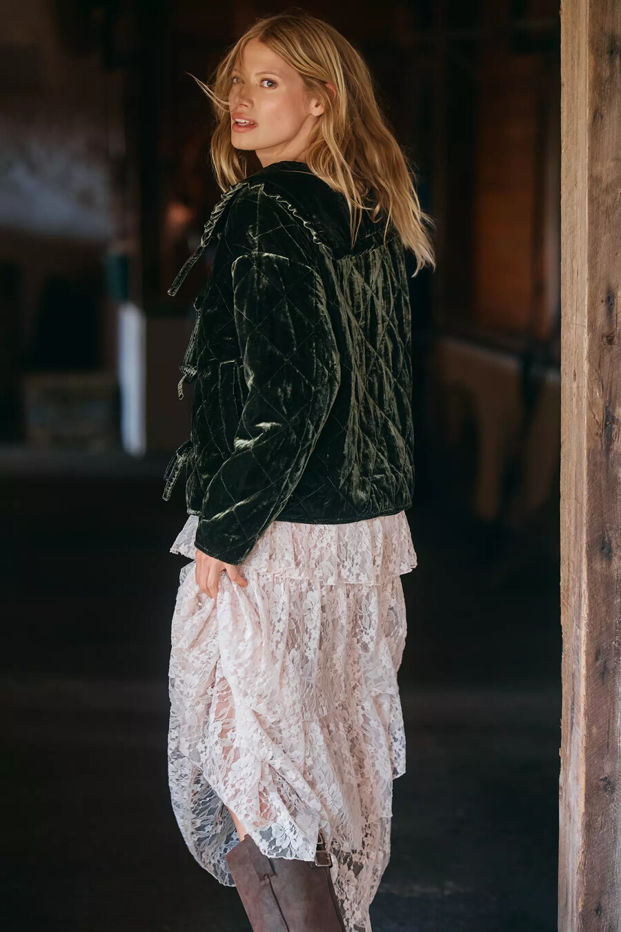die gesteppte samtjacke „hazel von maeve