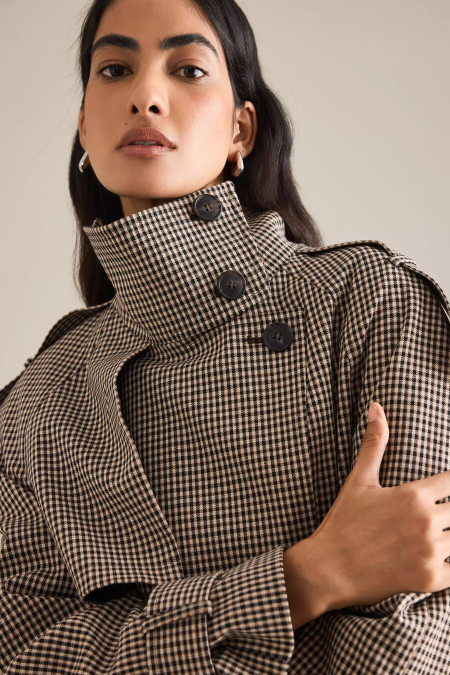 karierter kurzer trenchcoat von anthropologie