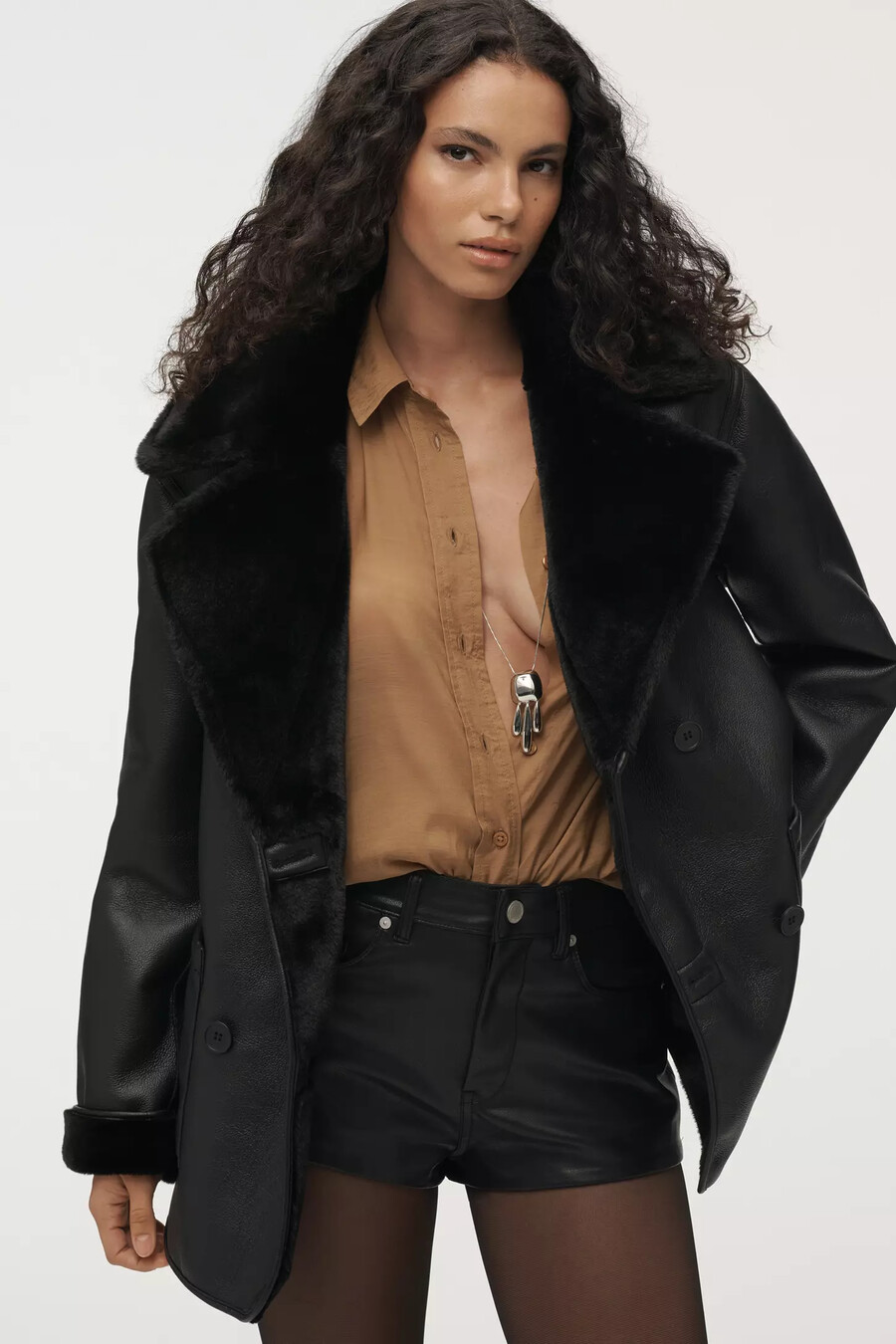 wendemantel aus kunstfell von anthropologie