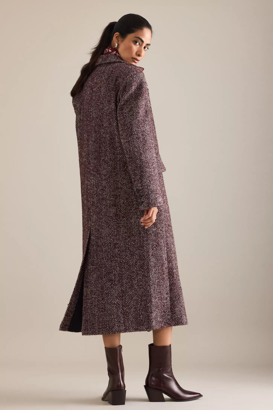 oversized-mantel aus wollmischung mit fischgrätmuster von anthropologie