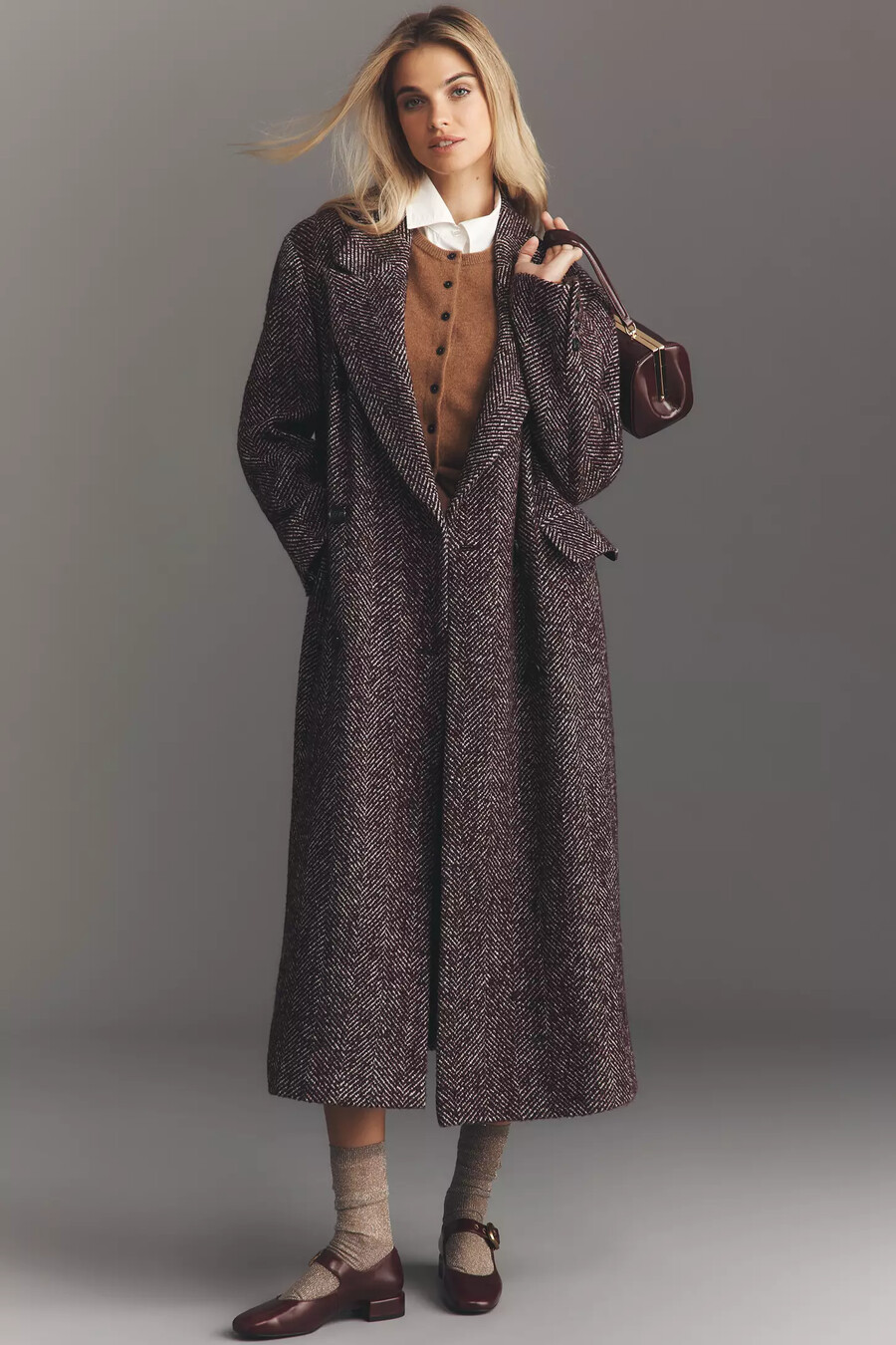 oversized-mantel aus wollmischung mit fischgrätmuster von anthropologie