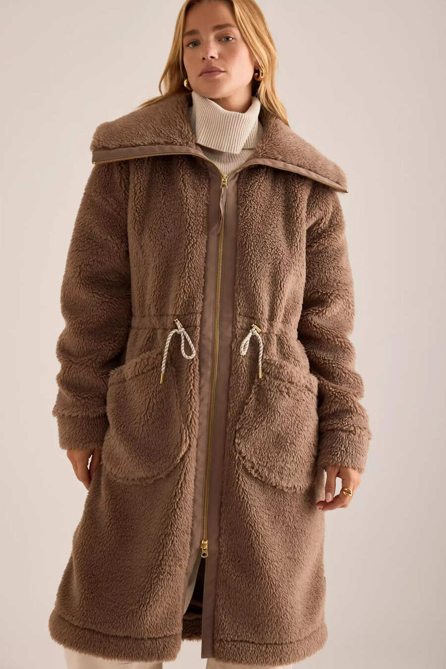 varley logan sherpa-mantel