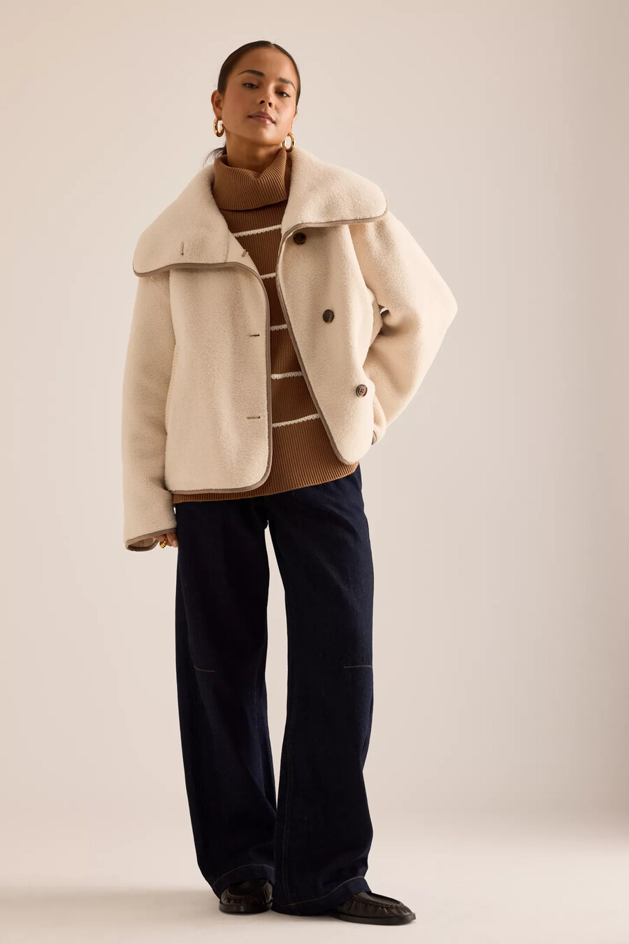 varley romane boxy sherpa-jacke