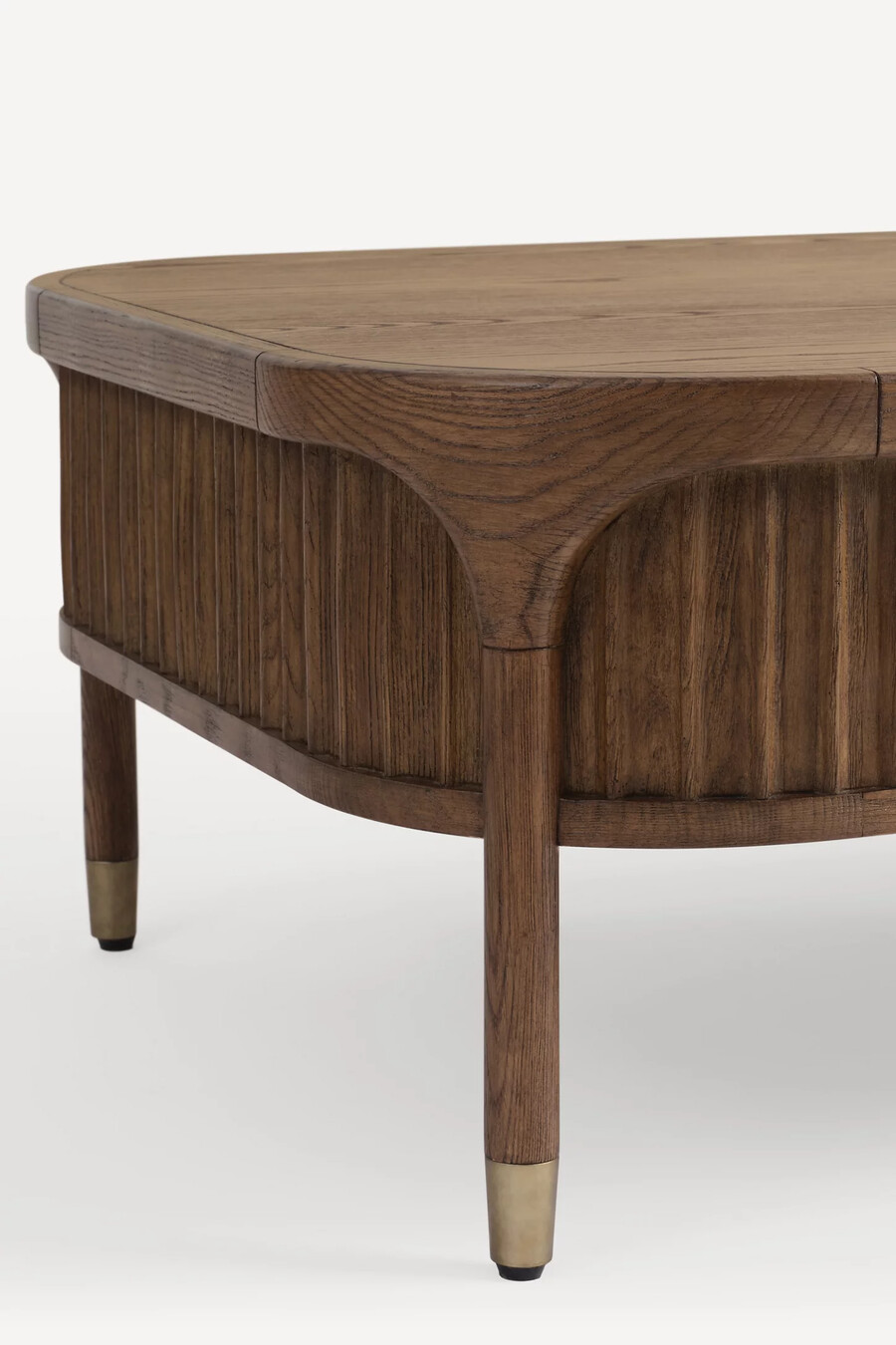 der isla couchtisch aus geriffeltem holz