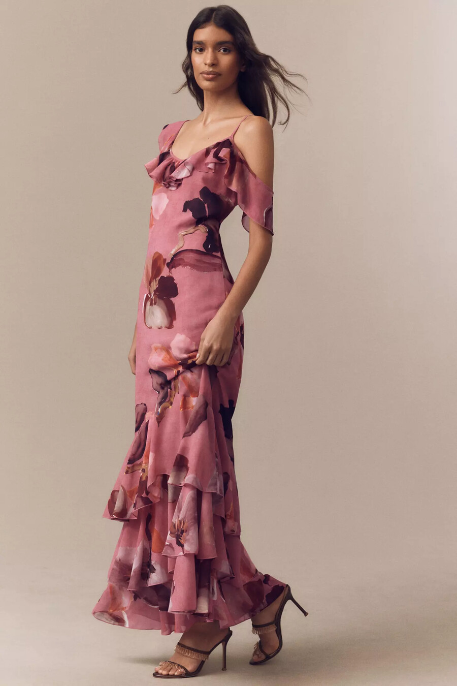 mare mare chiffon rüschen maxikleid mit rundhalsausschnitt