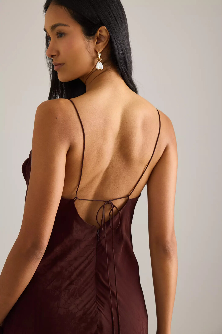 maxikleid aus satin-jacquard von anthropologie