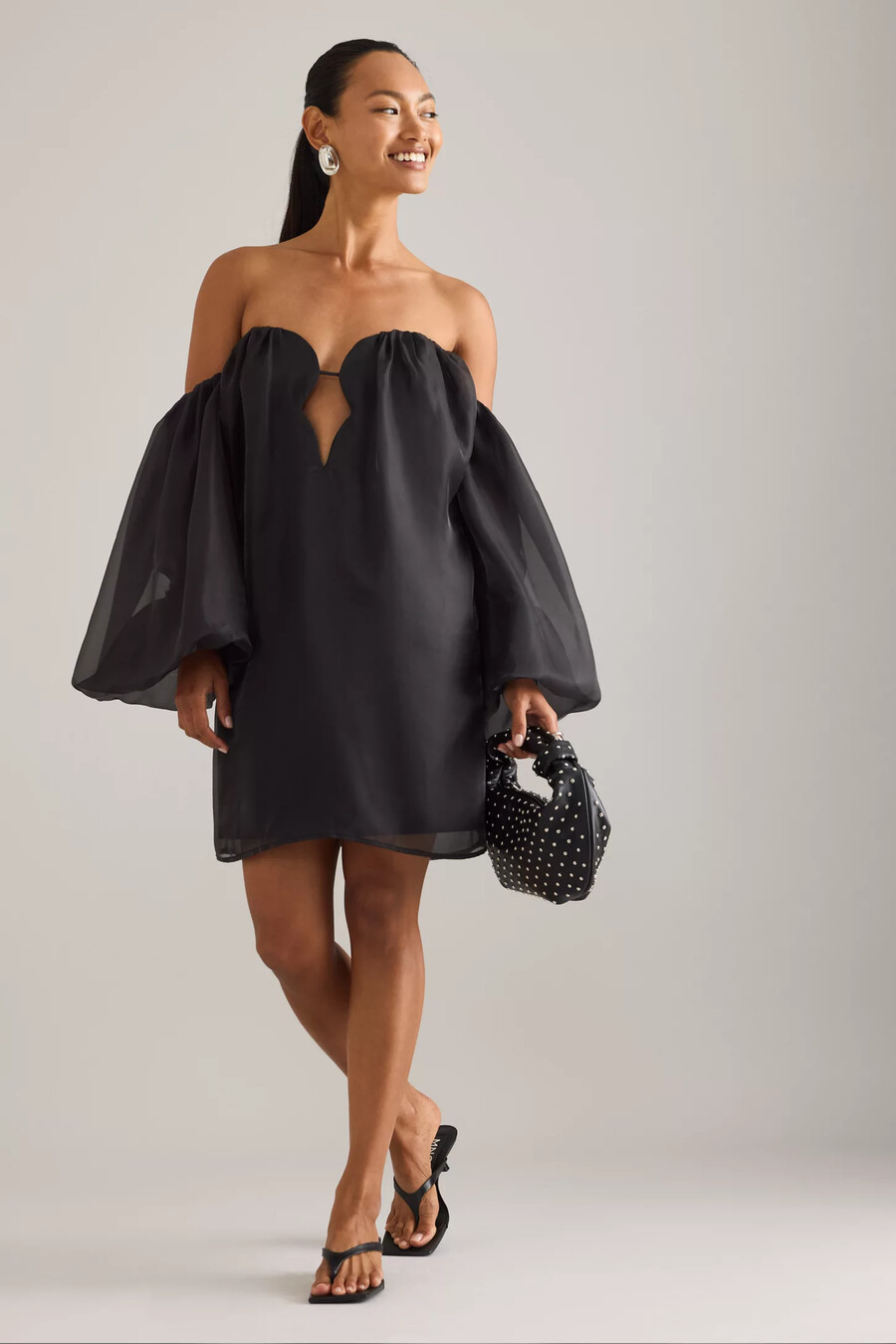 bardot freda volumen-minikleid mit schulterfreiem ausschnitt