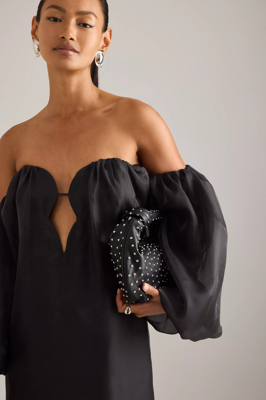 bardot freda volumen-minikleid mit schulterfreiem ausschnitt