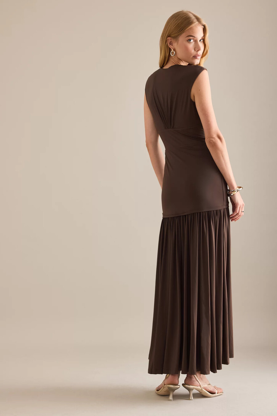 bardot annaise maxikleid mit hohem kragen