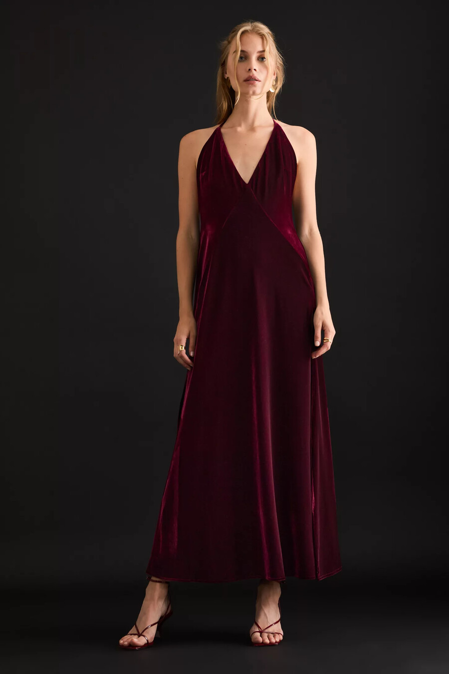 bardot yve velours neckholder-maxikleid