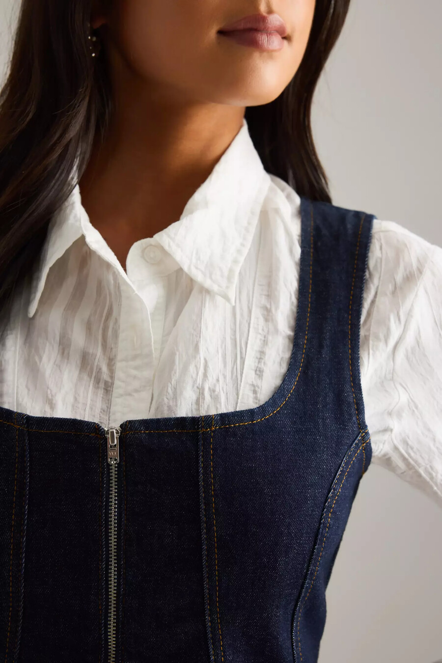 pilcro denim midikleid mit reißverschluss vorne