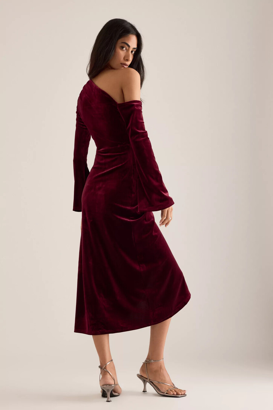 nobodys child jungfrau samt asymmetrisches midikleid