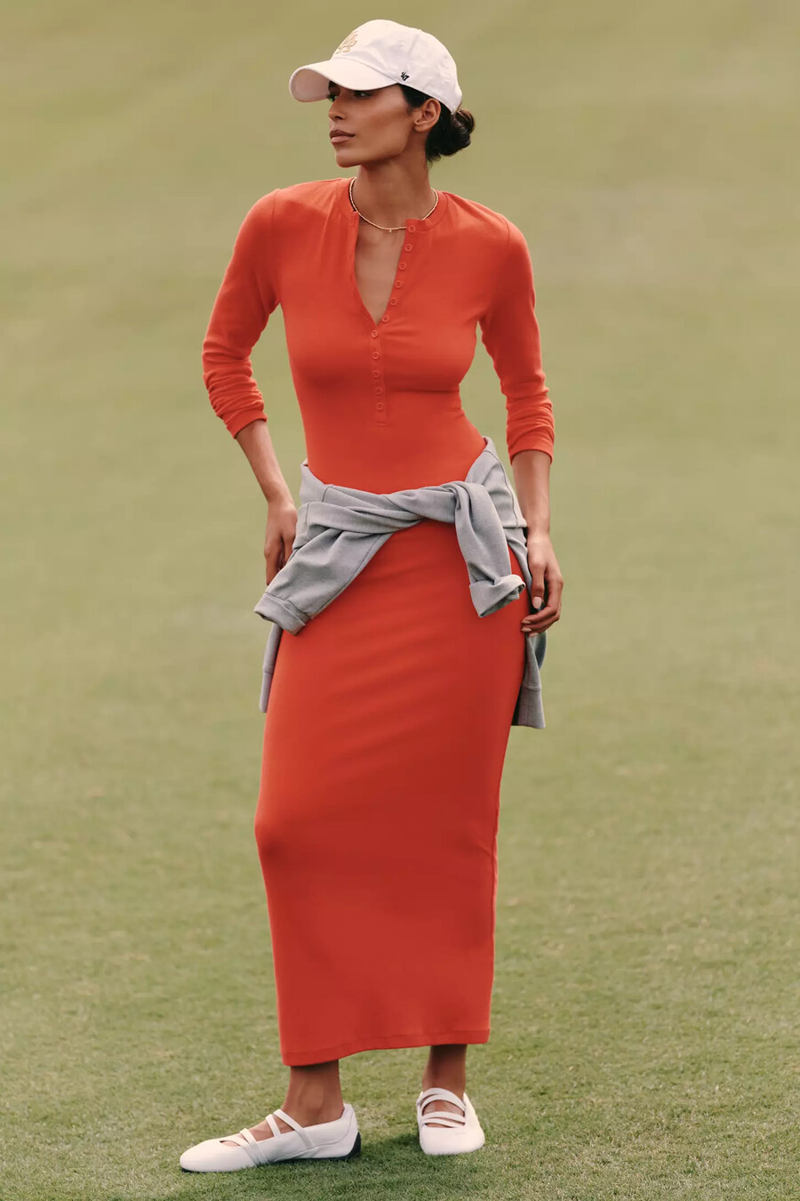 tägliches training langärmeliges rippstrick-maxikleid