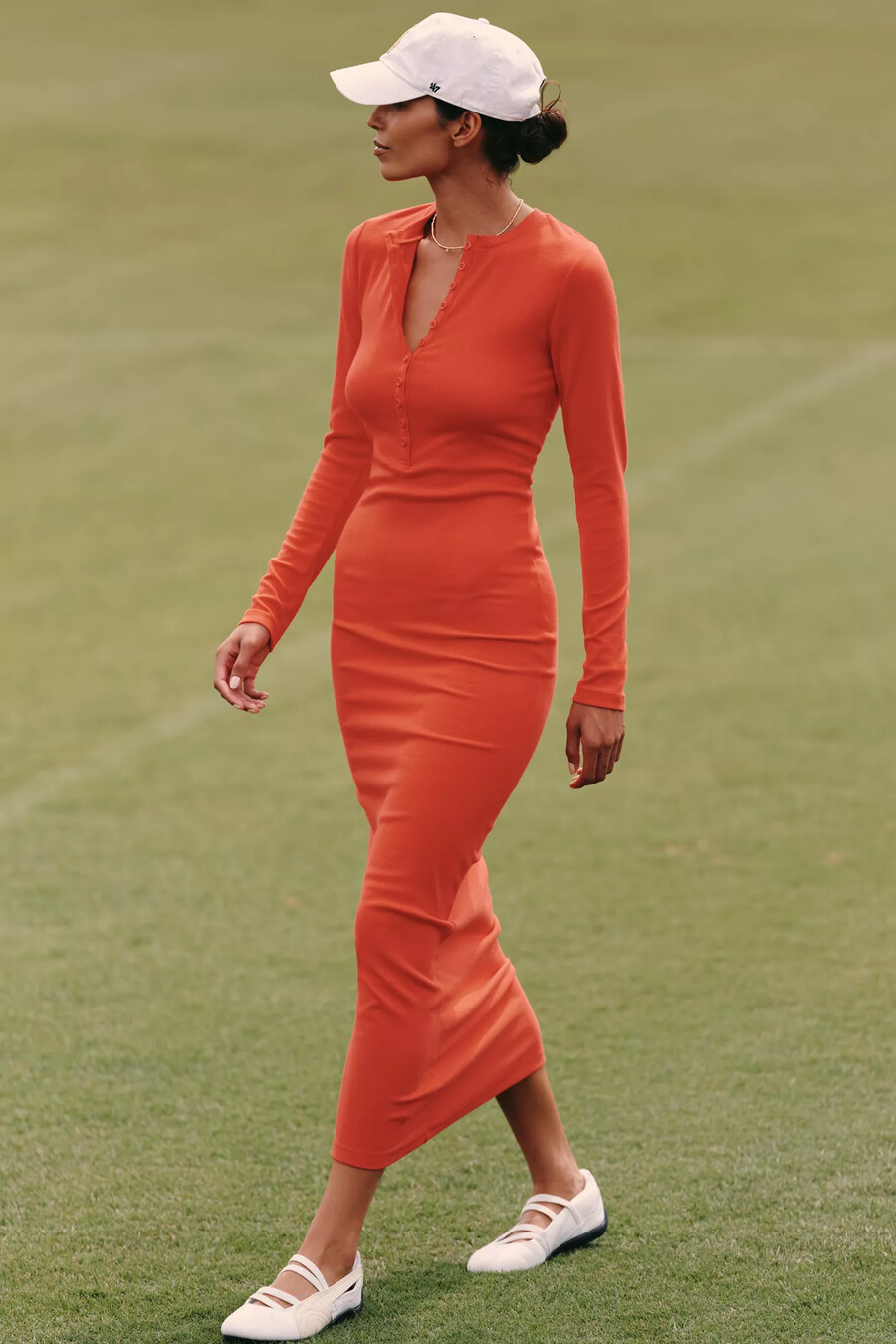 tägliches training langärmeliges rippstrick-maxikleid