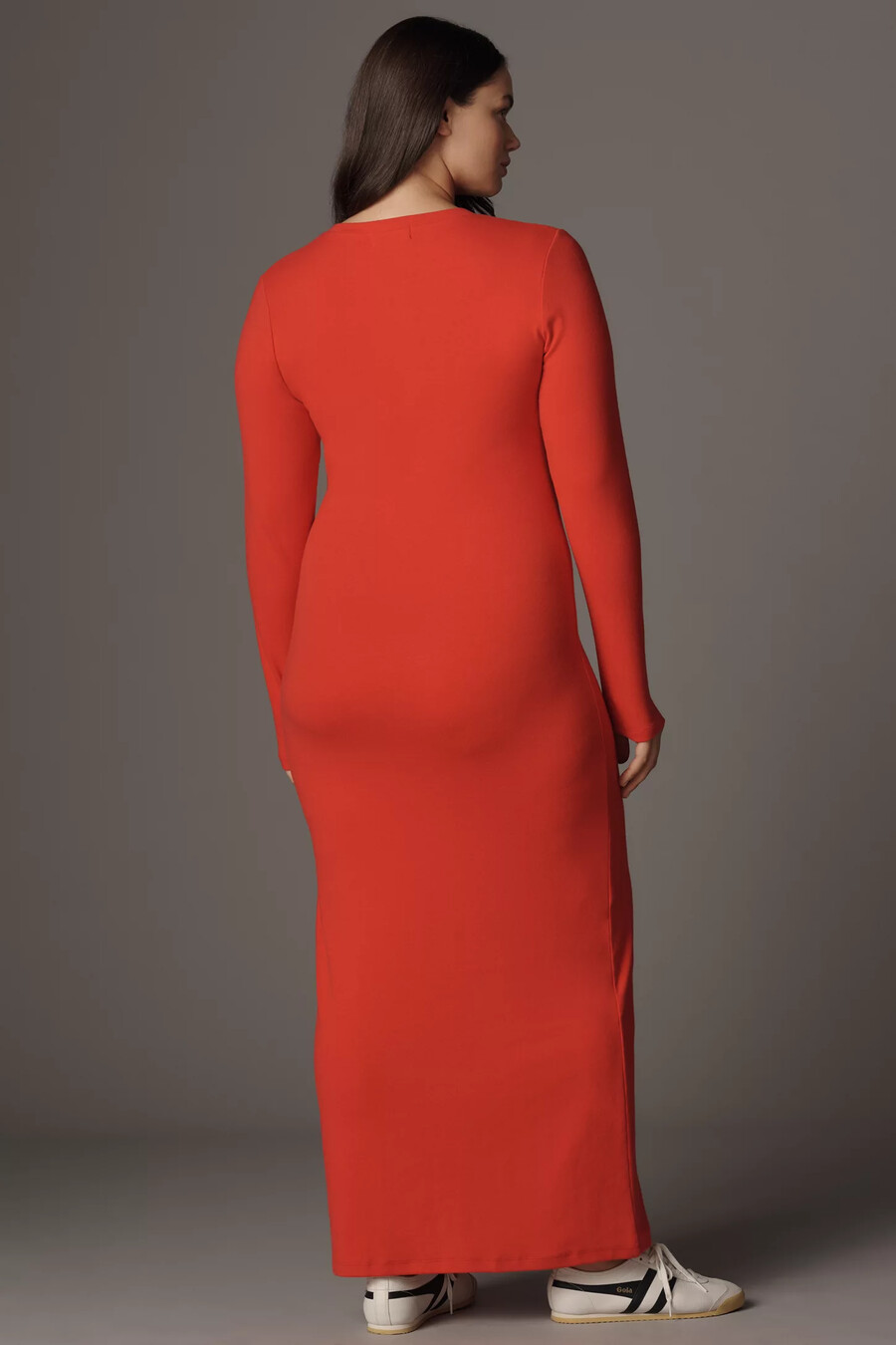 tägliches training langärmeliges rippstrick-maxikleid