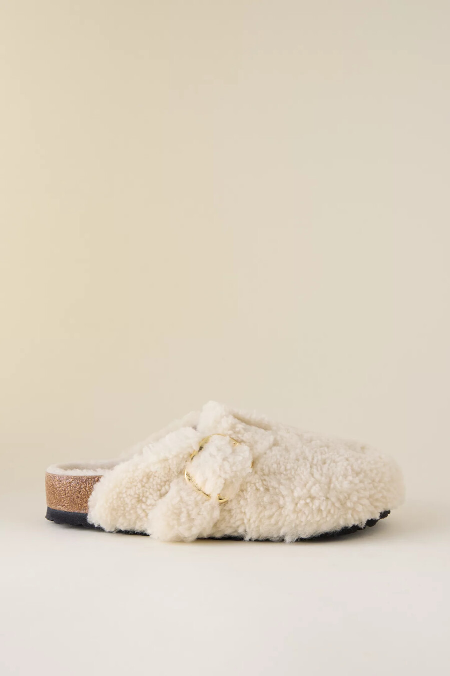 birkenstock boston clogs mit großer schnalle aus shearling
