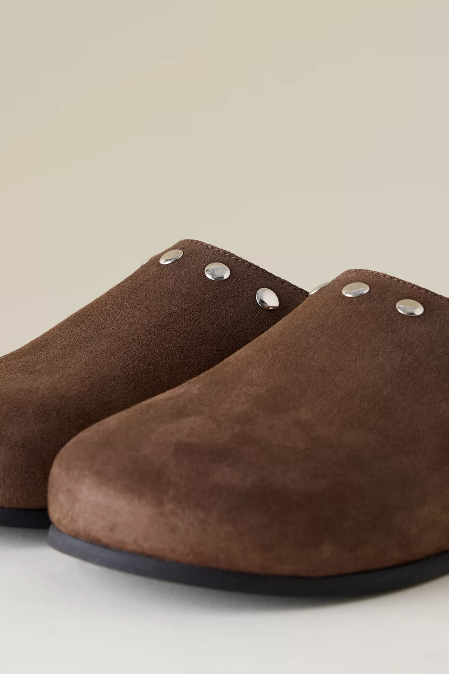 nietenclogs von anthropologie