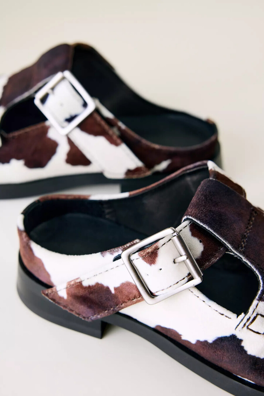 miista gianna mules mit kuhschnalle