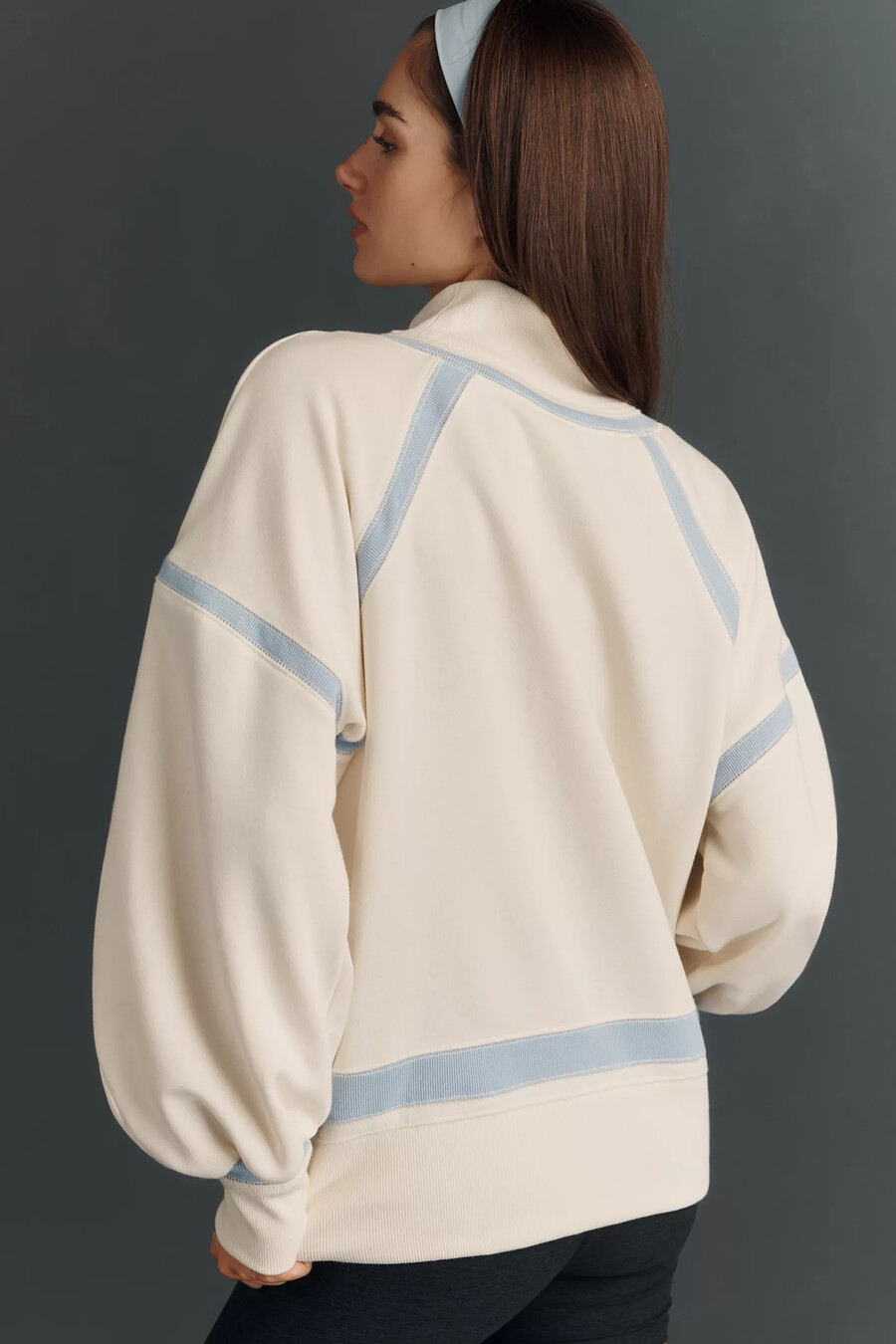 sweatshirt mit grafik der daily practice base plate