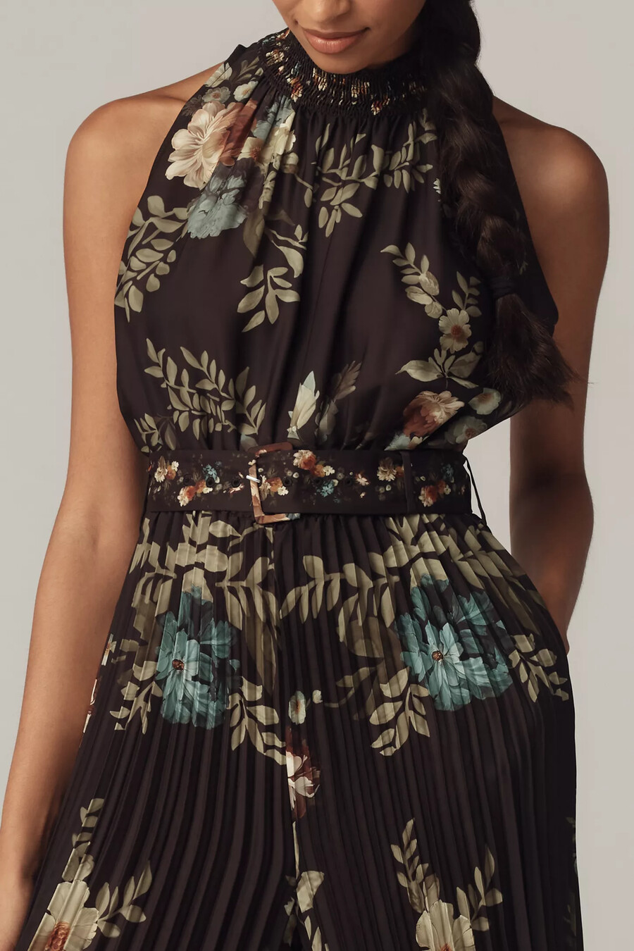 ranna gill plissierter jumpsuit mit stehkragen und blumenmuster