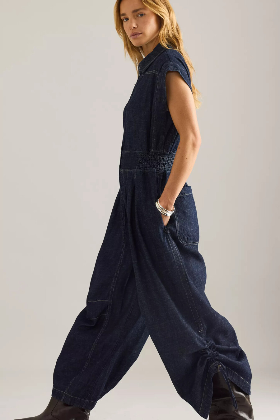 denim-jumpsuit von anthropologie