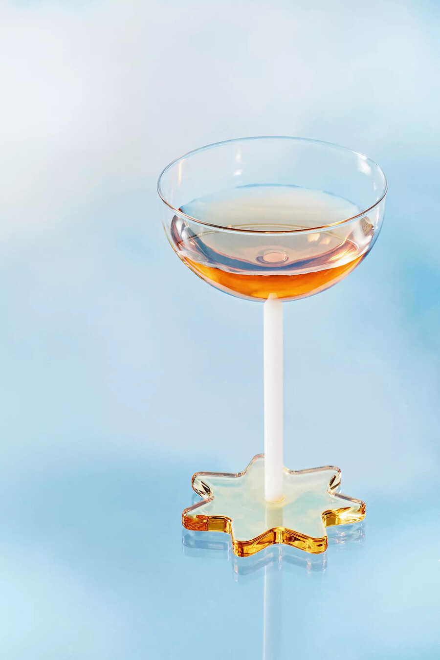 icon coupéglas mit füßen