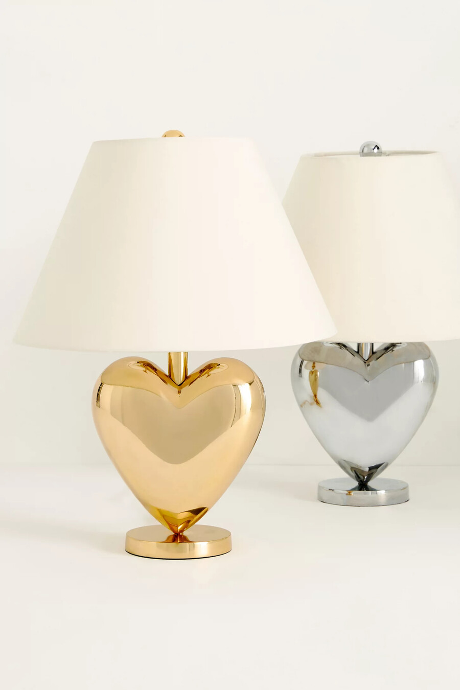 amor tischleuchte in herzform aus metallic