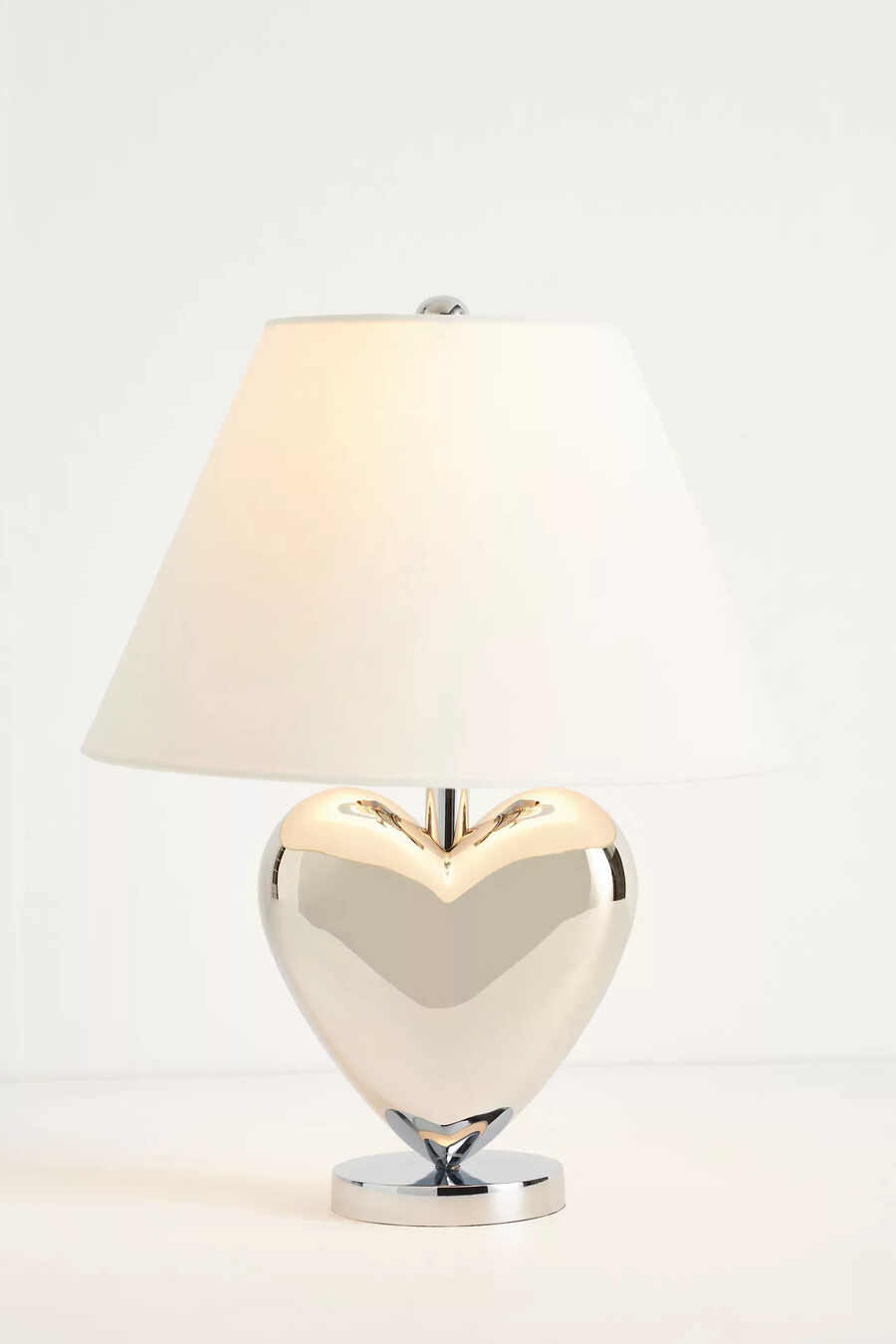 amor tischleuchte in herzform aus metallic