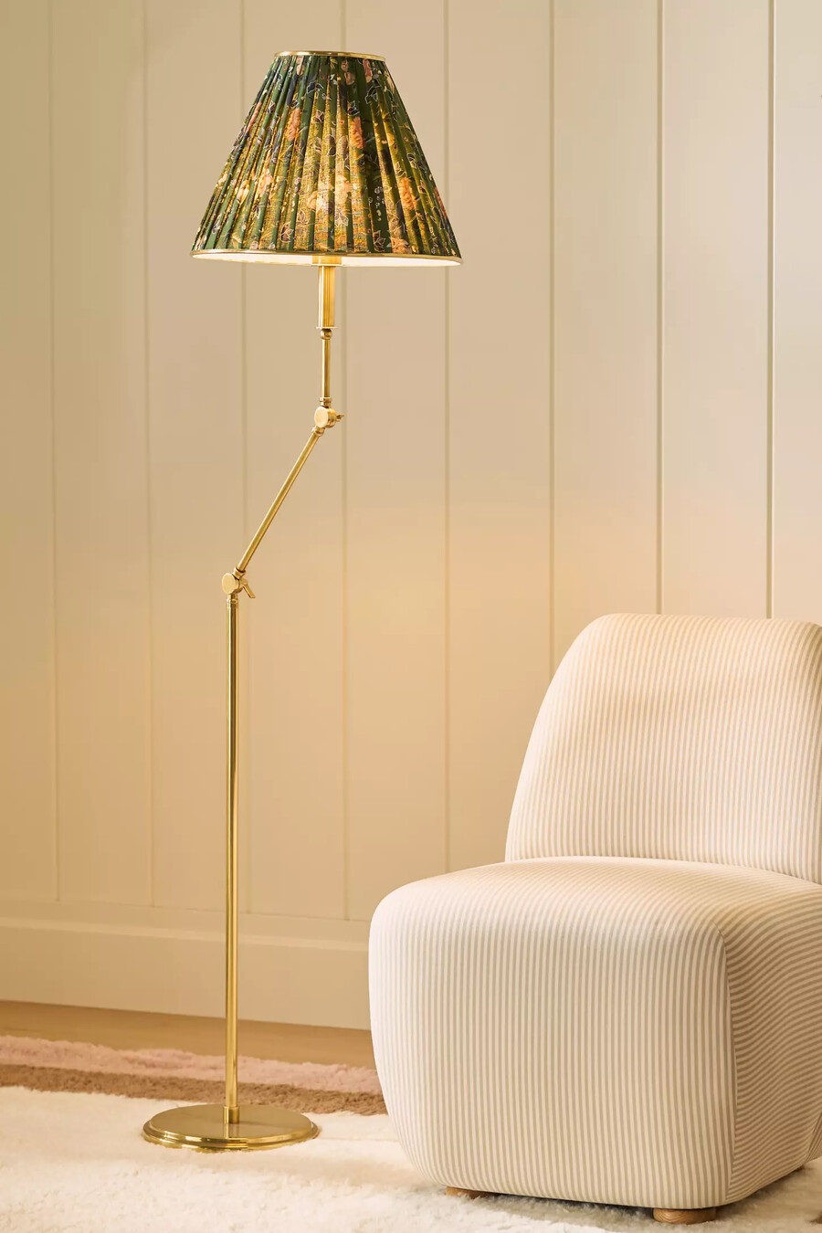 lee ruched stehlampe aus messing mit verstellbarem bedrucktem schirm