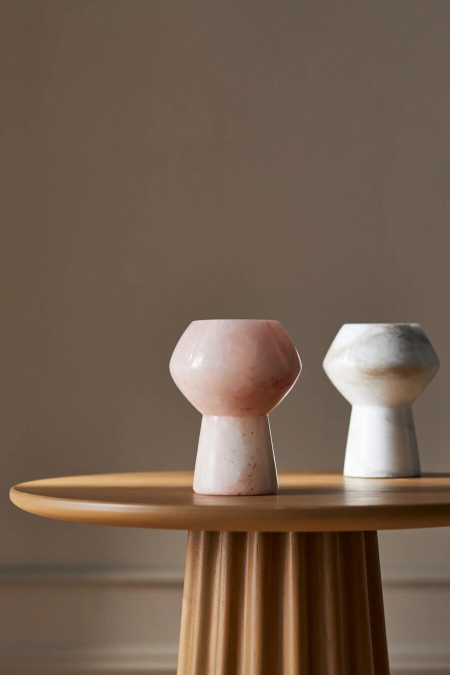 nathalie alabaster skulpturale schreibtischlampe