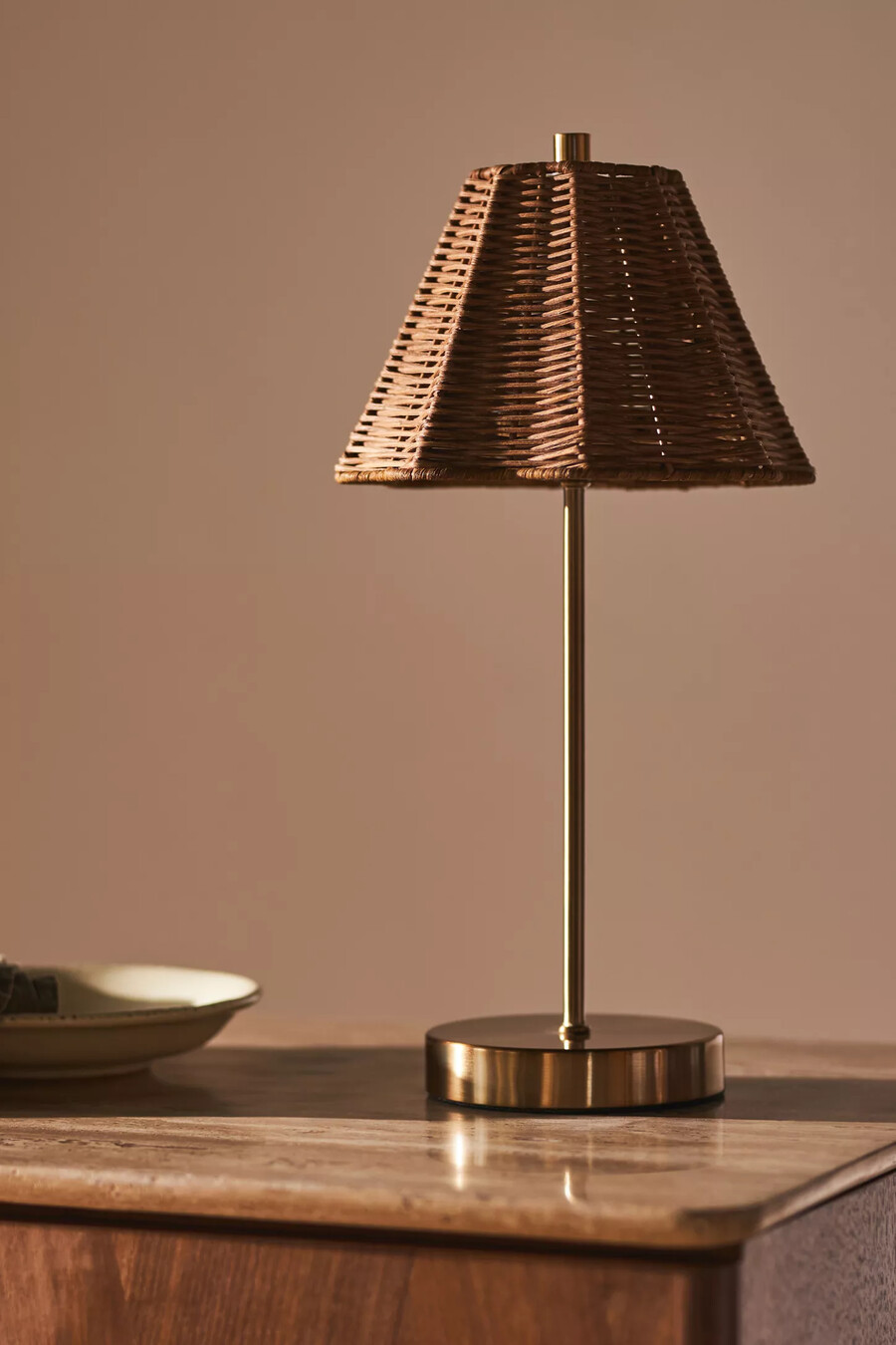 sutton wiederaufladbare tischlampe