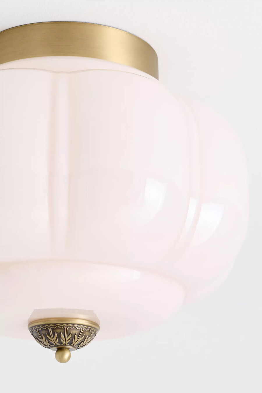 die eloise scallop milchglas-deckenleuchte