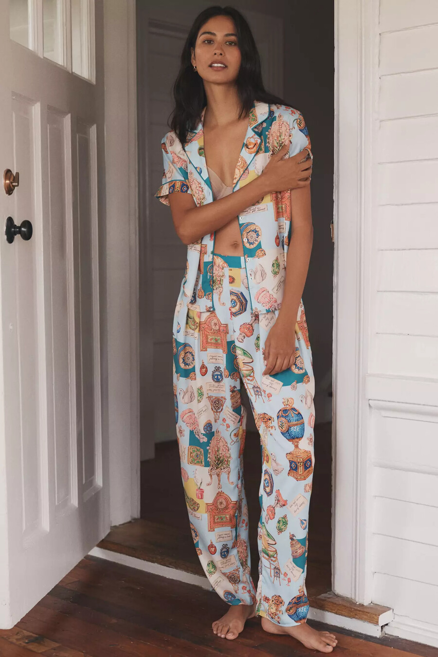 lyrebird kurzarm-pyjamaoberteil aus seidigem stoff mit print