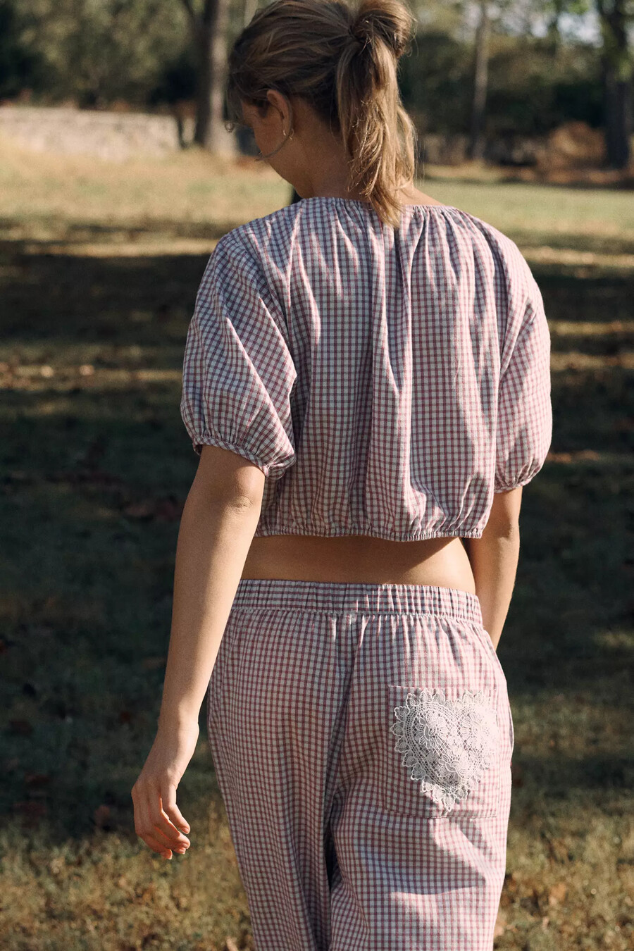 lyrebird kurzarm-flanell-crop-top mit knopfleiste
